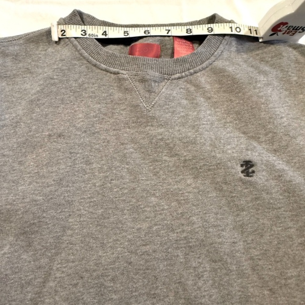 Vintage IZOD Gray Crewneck Sweatshirt – Men’s Size L, Like New - Picture 9 of 10